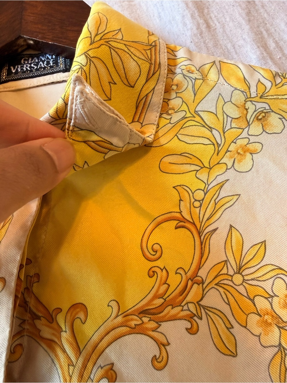 Vintage Gianni Versace Couture Baroque “Vase and Chalice” Print Silk Blouse - Picture 7 of 10